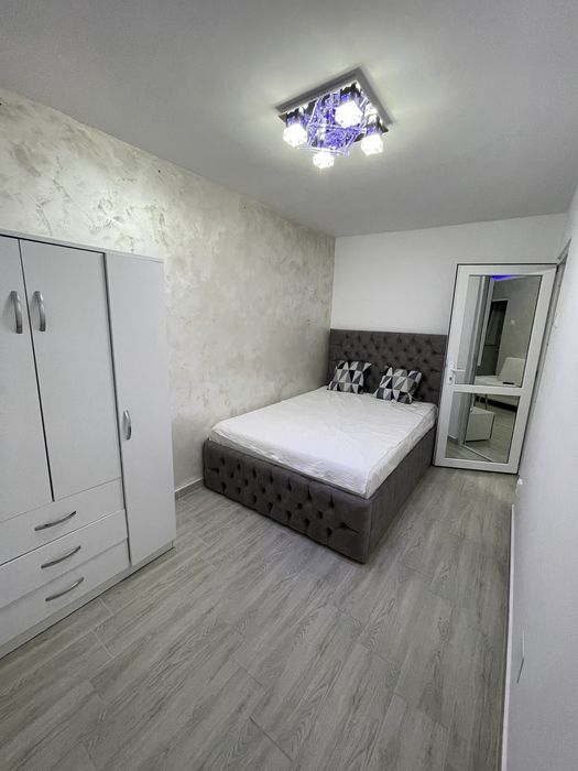 Inchiriez apartament Tomis Nord cu loc de parcare