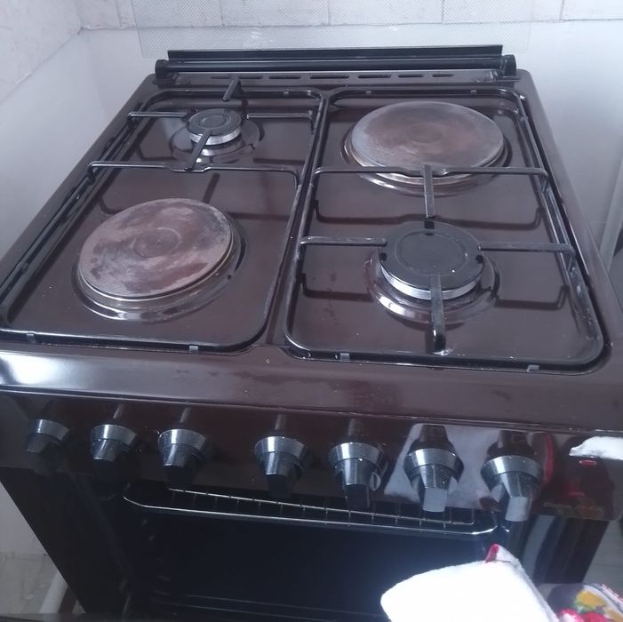 Продам  Газ плита