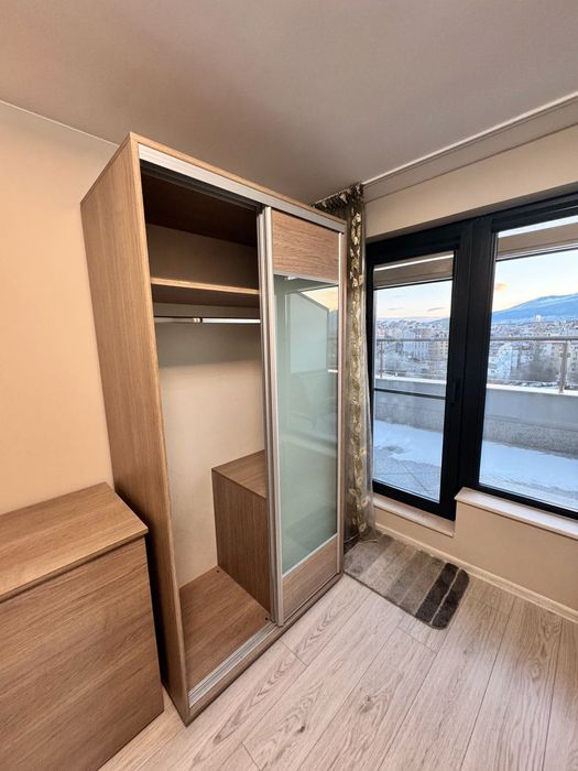 Обзавеждане за детска стая - легло с ракла и матрак, гардероб, бюро