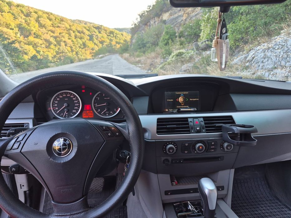 BMW 5 Series 2004 — imagine 4
