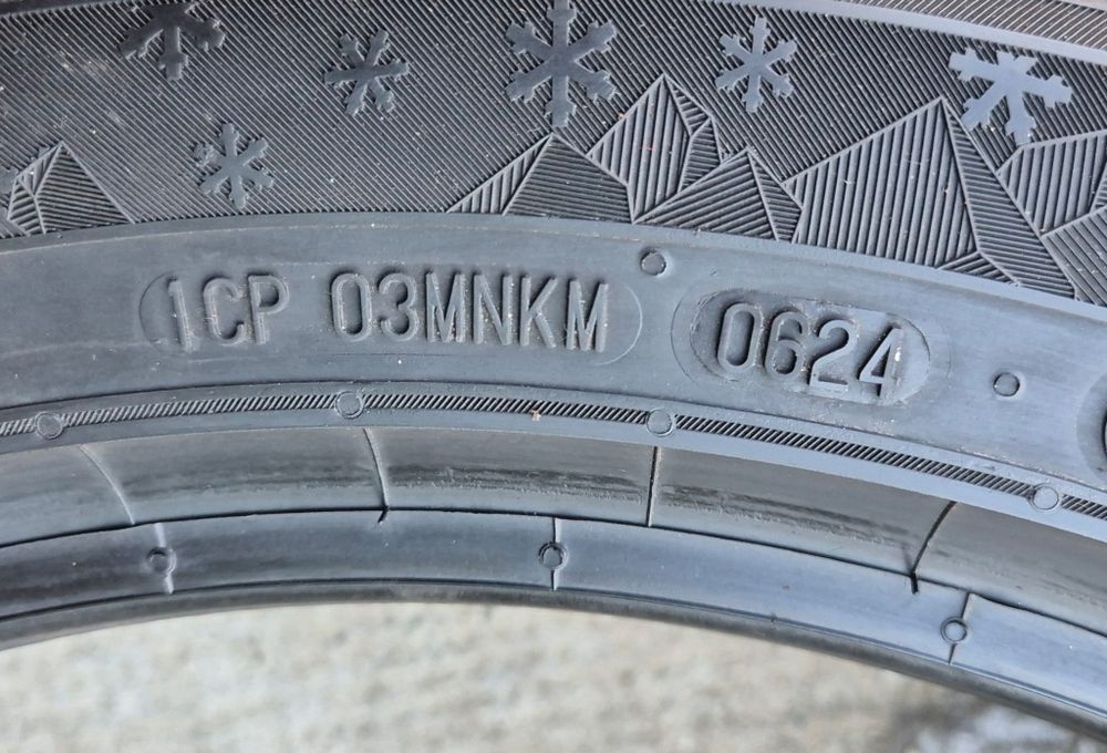 Set 4buc 215/50 R18 92V Semperit Speed-Grip 5 M+S iarnă