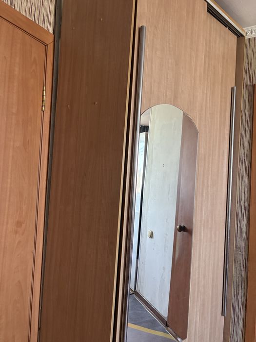 Отдам даром шкаф и кровать