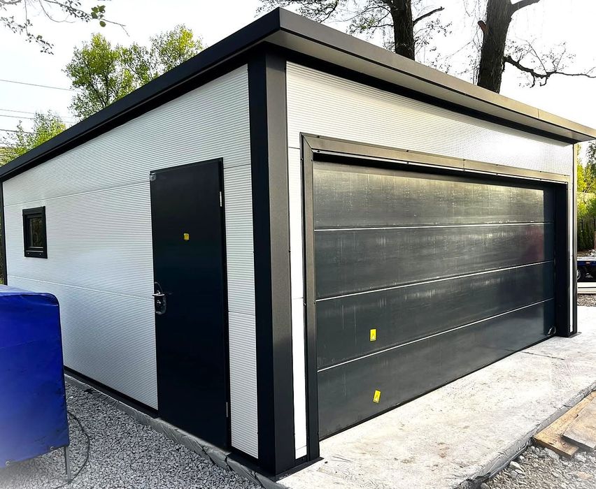 Vand garaje metalice 3 x 6.5m din panouri sandwich