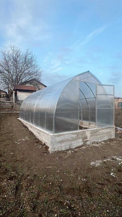 Къща с двор в кв.Болярово,гр.Хасково