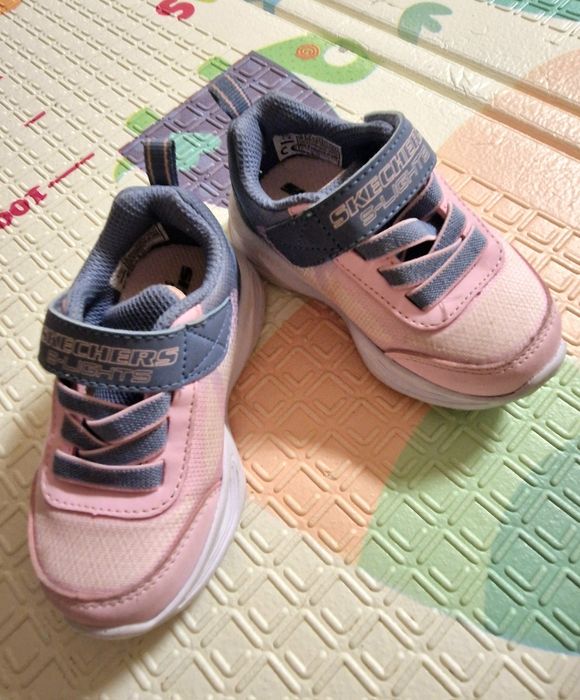 Светещи маратонки Skechers S-Lights, размер 21