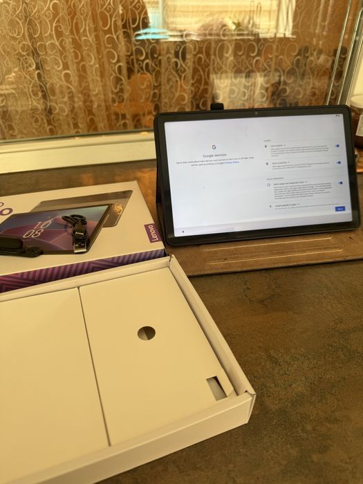 Tableta Lenovo Tab M10 Plus  gen3 si PEN