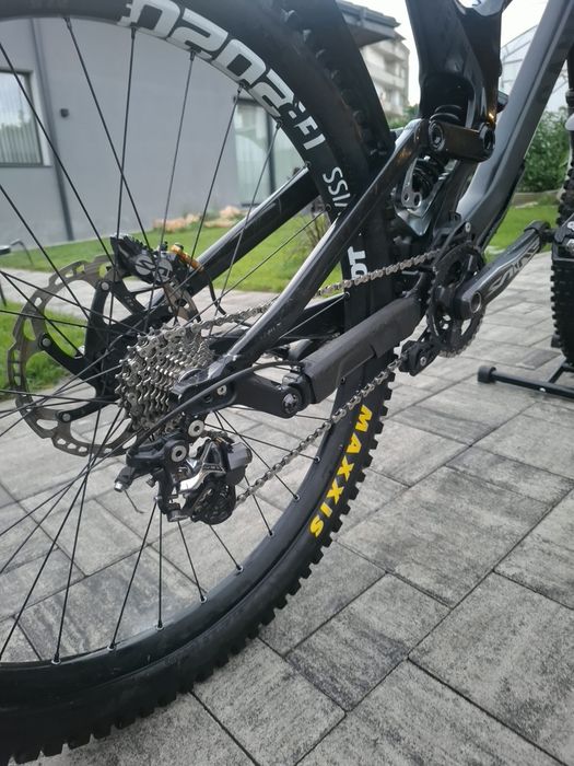 Продавам колело Canyon Sender CF 8.0