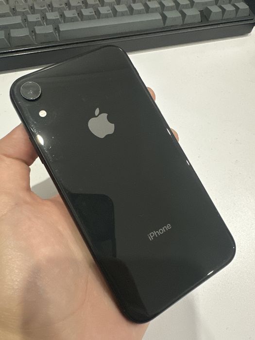 IPHONE XR 64 gb black