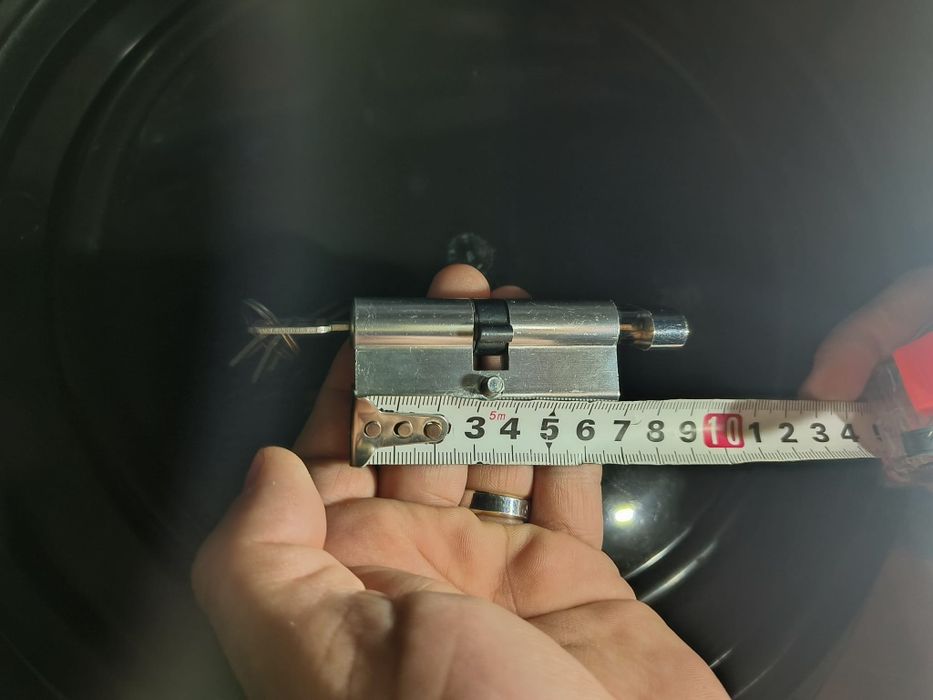 Butuc Usa Aluminiu