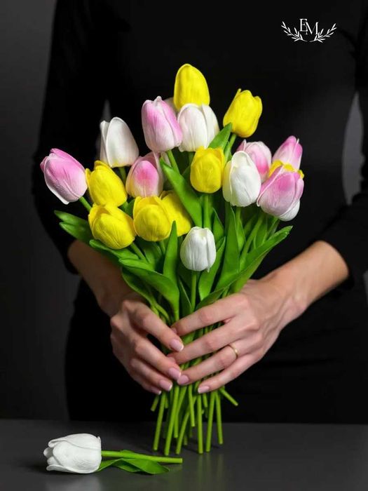 Cуний гуллар олами