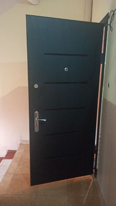 Обшивка железных дверей,откосов ,батарей МДФ панелями - Изготовление и ...