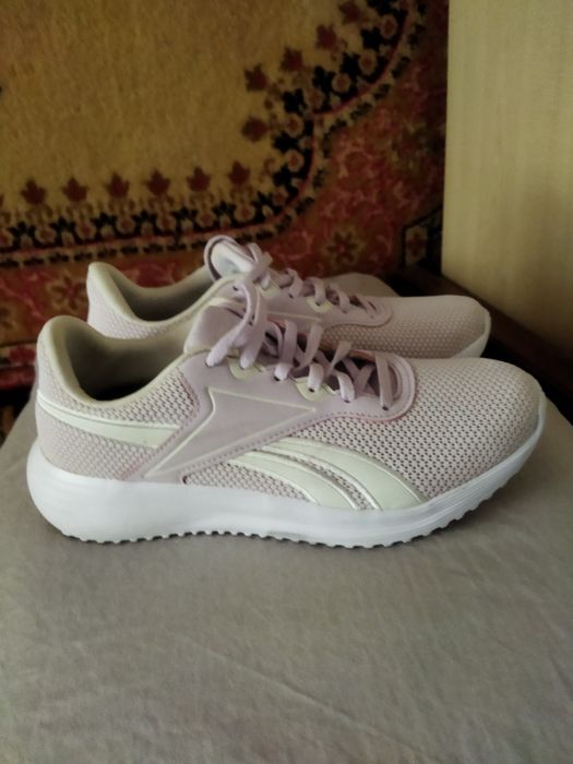 Мода   и   Стиль .  Женские   кроссовки