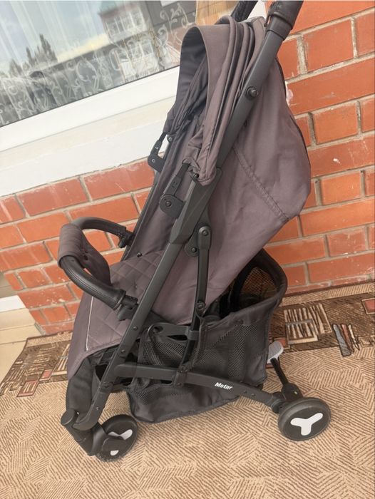 Продам прогулочную коляску