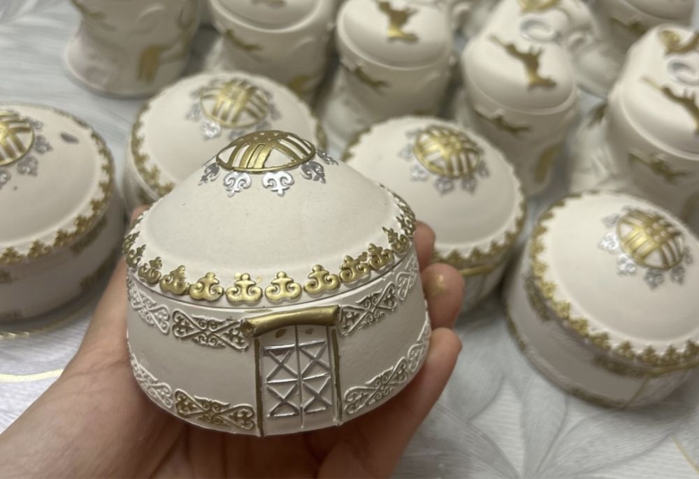Юрта Асық тойбастар бонбоньерки