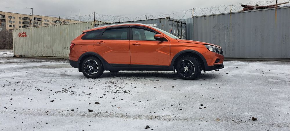 Продаётся веста св кросс