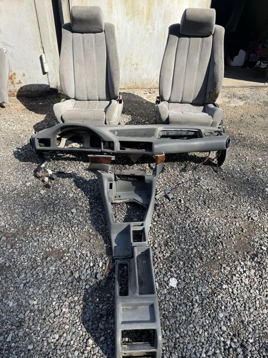 Продам сиденья для БМВ Е34