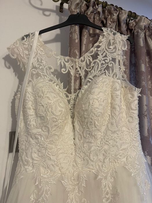 Rochie mireasa marimea 52