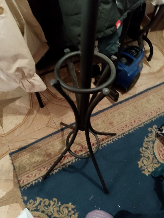 Вешалка для школников и офисным