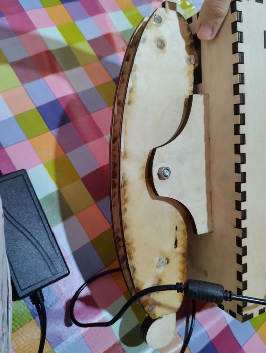 Бешик тебратадиган апарат