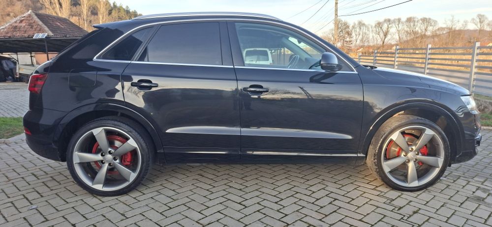 Audi Q3 S line 2.0 Tdi Automat 177 cp