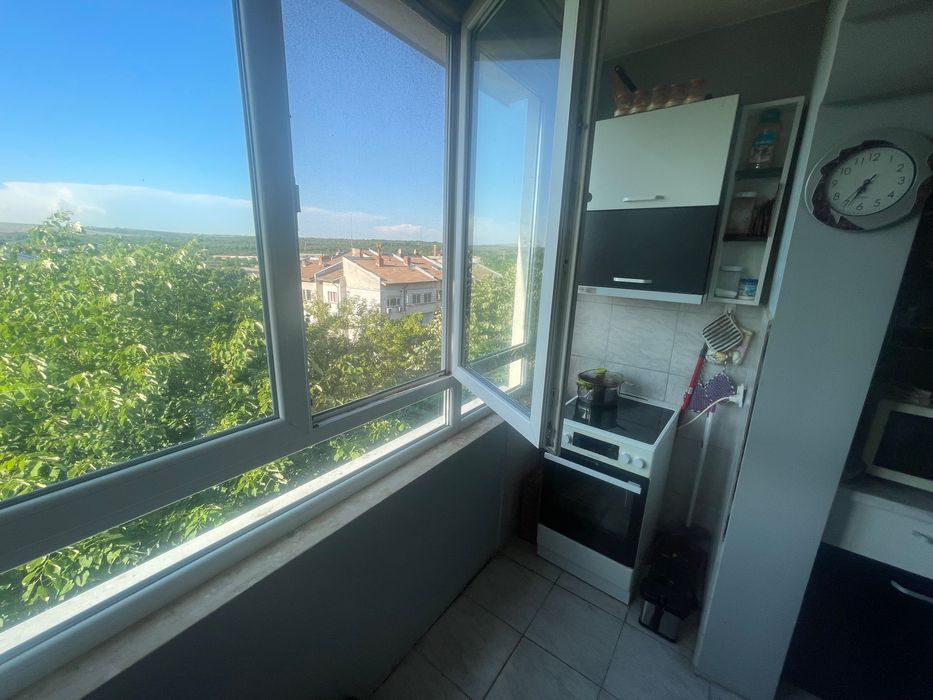 Продава се Тристаен апартамент в Плевен, Сторгозия - 75 кв.м за 1500 €/кв.м - Снимка #6