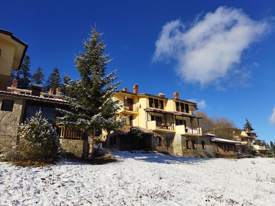 Продава се Хотел в к.к. Пампорово - 1115 кв.м за 476 €/кв.м - Снимка #1