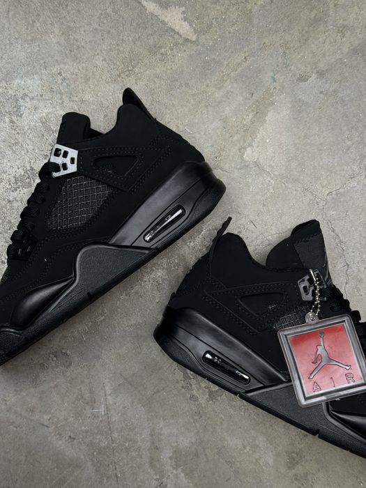Nike Air  Jordan 4 black cat