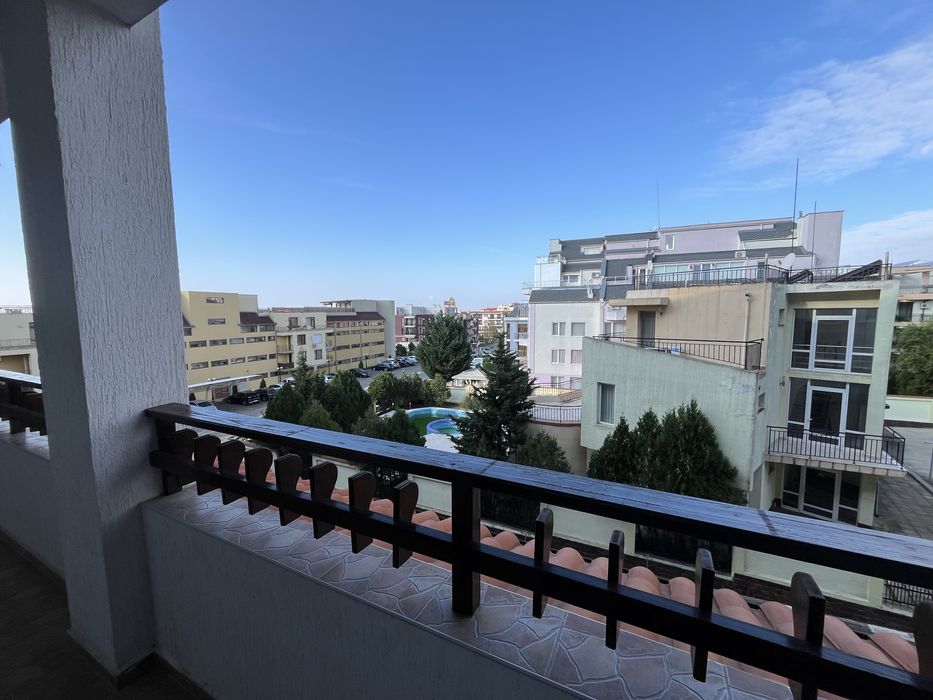 Продава се Тристаен апартамент в Свети Влас - 90 кв.м за 2000 €/кв.м - Снимка #1