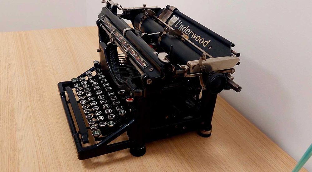 Стара пишеща машина Made in USA