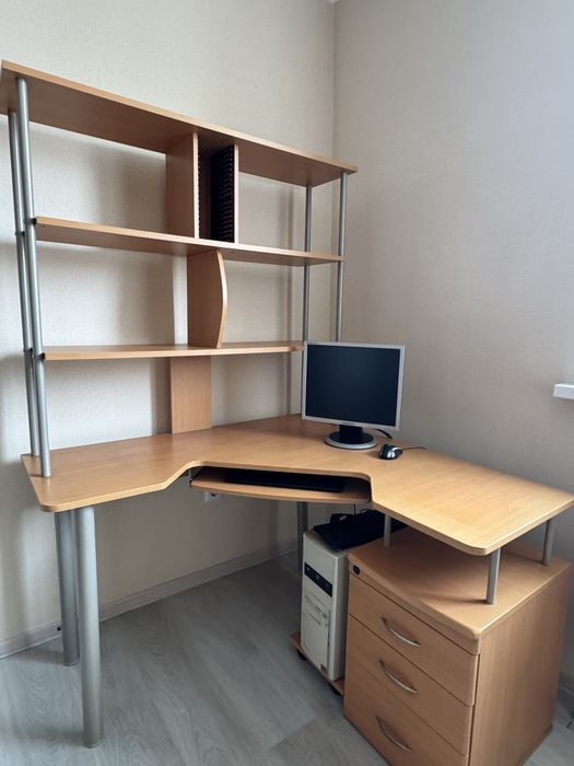 продам рабочий стол