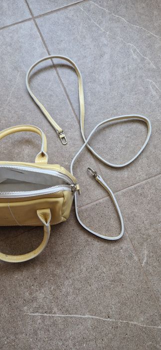 Жълта чанта Furla