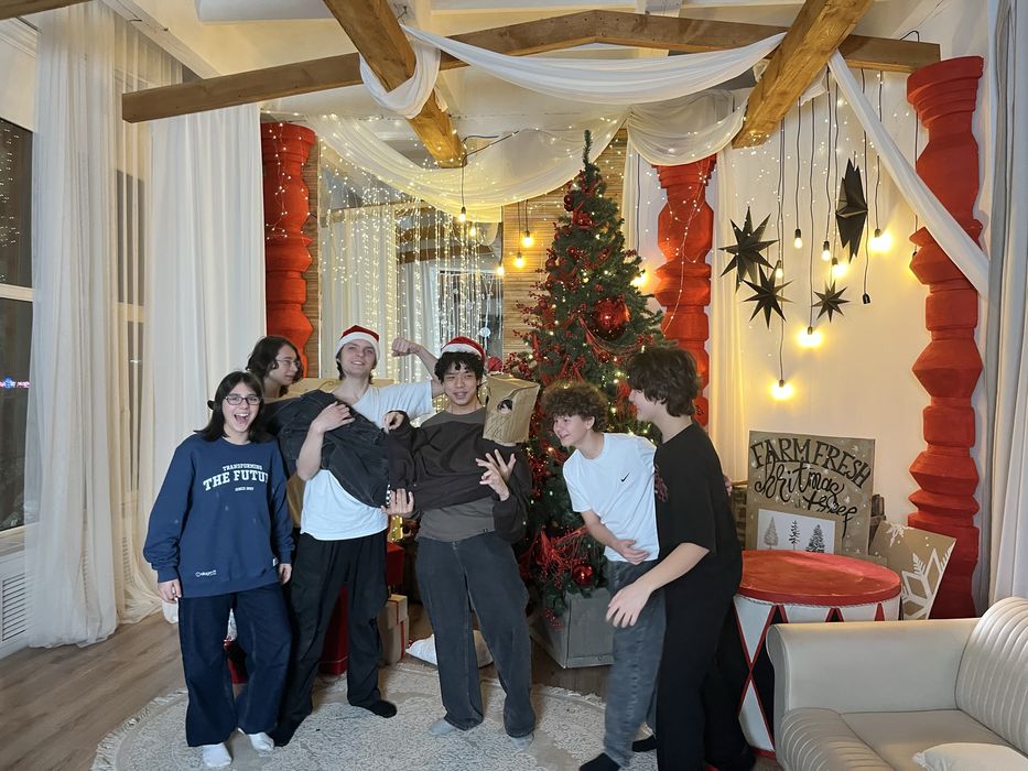 •	Гитара • Вокал • Электрогитара • Бас • Укулеле