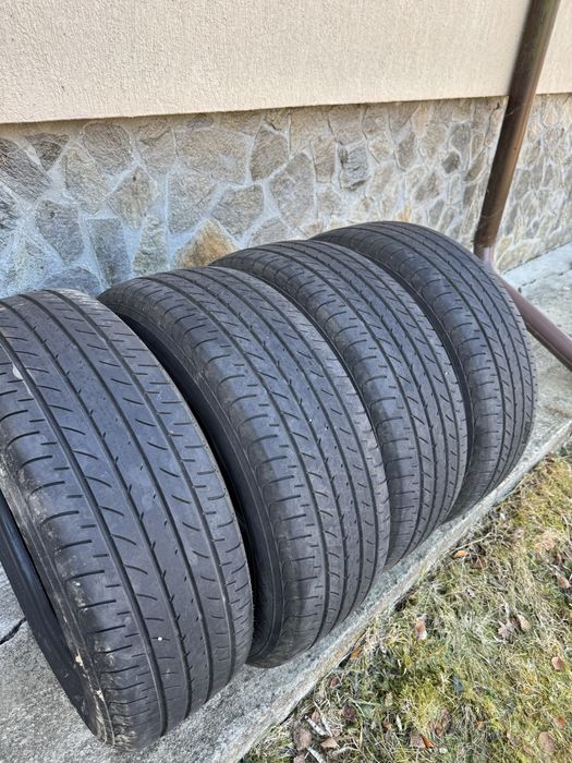 4 Anvelope vara Yokohama BluEarth (E51B) 225/60 R18 100H BluEarth