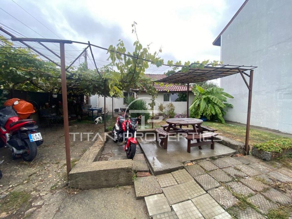 Продава се Къща в София, Горна баня - 58 кв.м за 5173 €/кв.м - Снимка #1