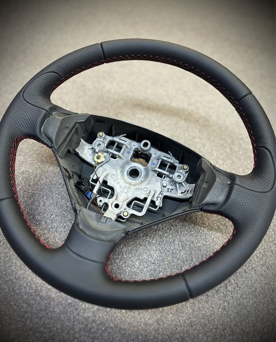 Volan piele perforata Peugeot 207,407 An 2000-2008