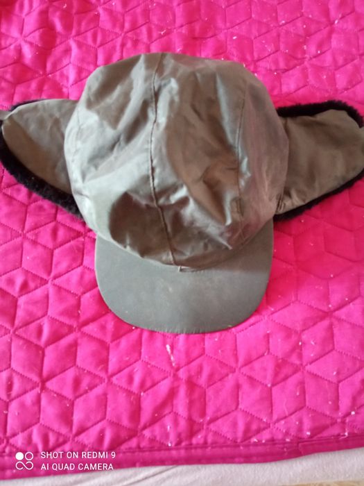 Продавам шапка ушанка