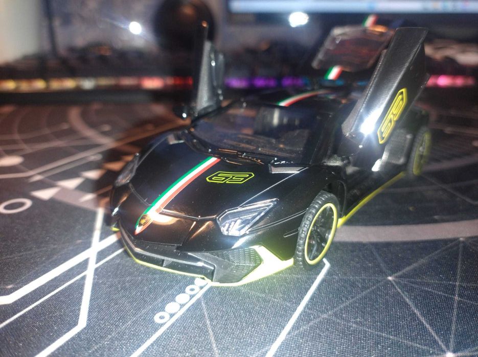 Macheta Lambo Scara 1:32