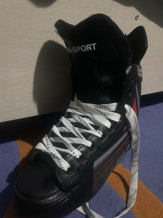 Продаю каньки очень хорошие