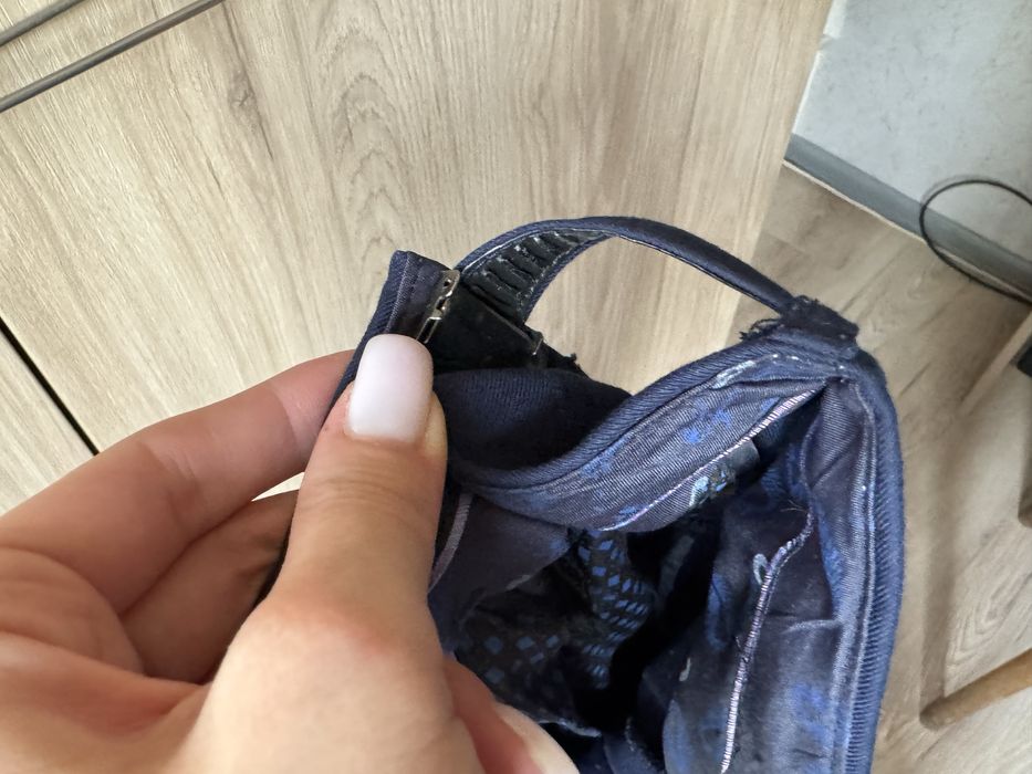 Школьный костюм (тройка) .