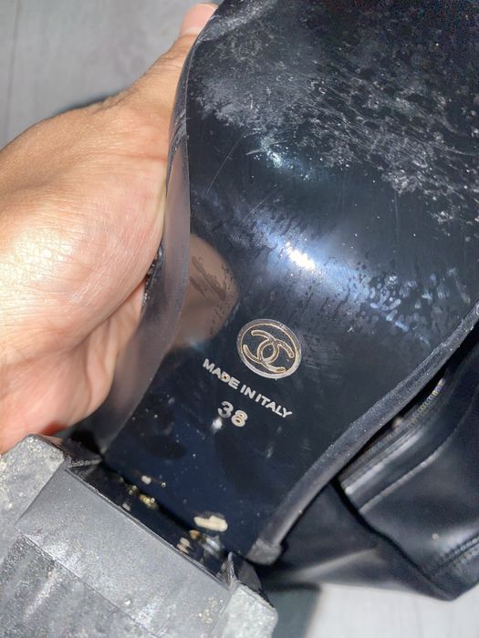 Продам ботфорты Shanel