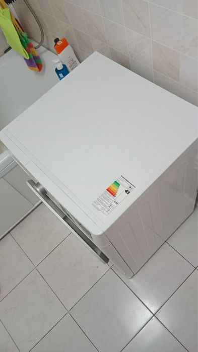 ПРОДАМ стиральную машинку LG