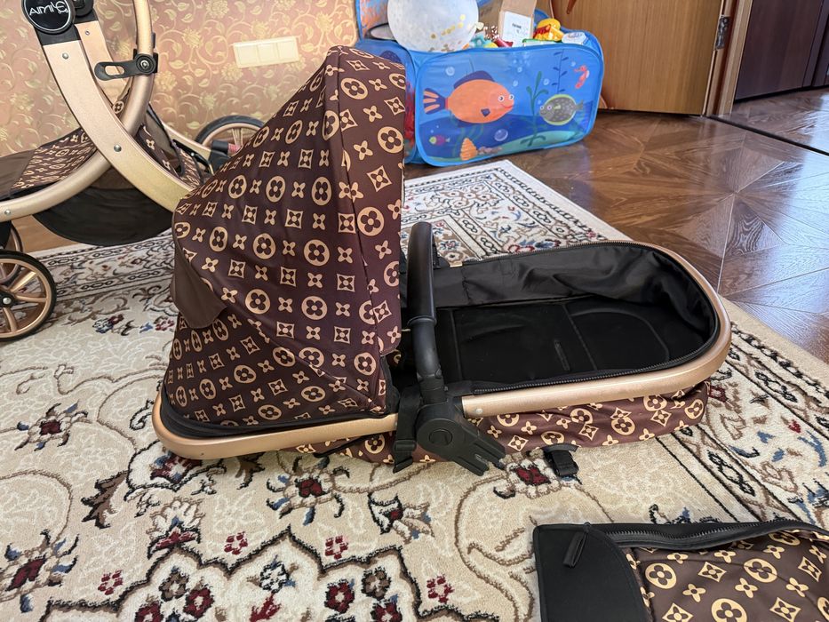 Детская коляска всесезонная