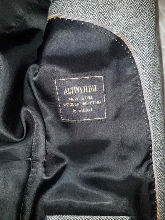 Пиджаки мужские разные