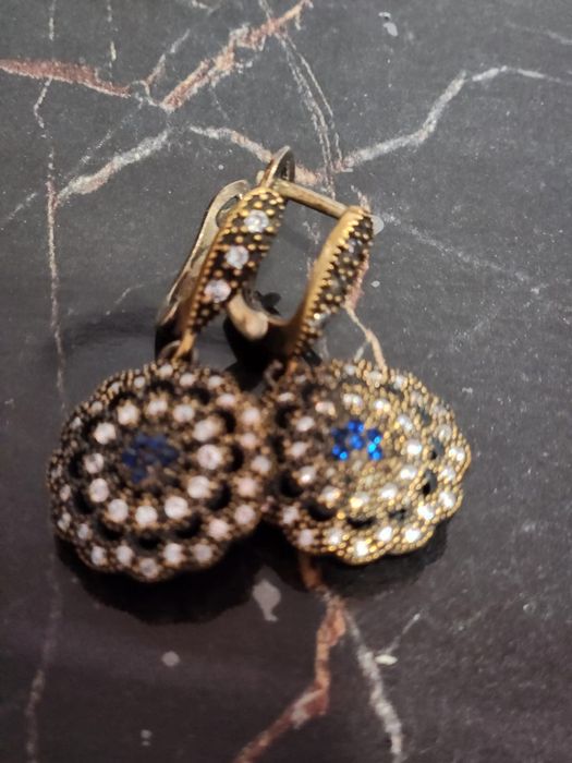 Продам серебряный набор.очень красивый.