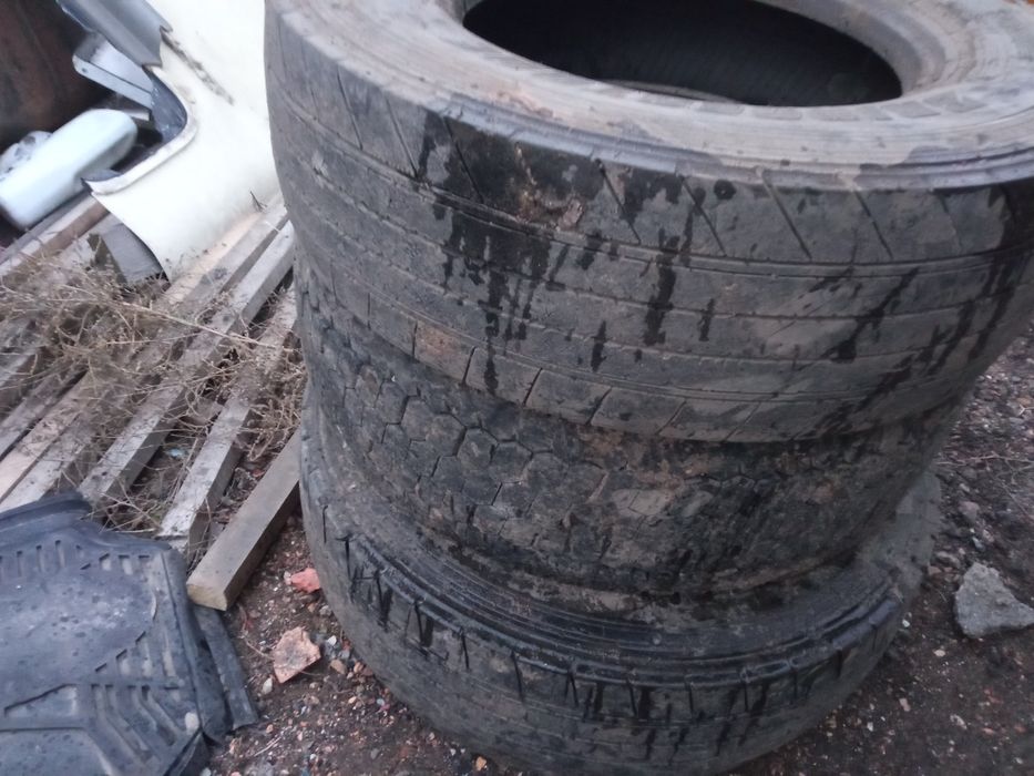 Продам шины грузовые