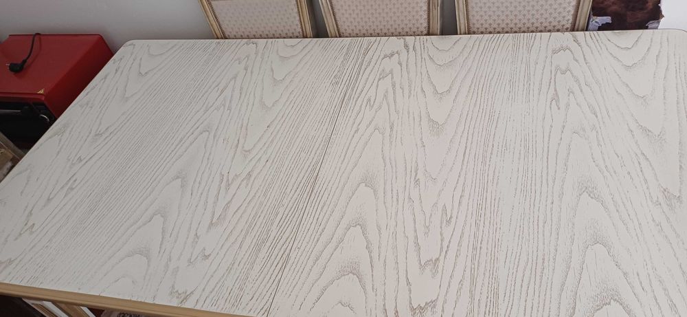 Стол для зала 2 штуки