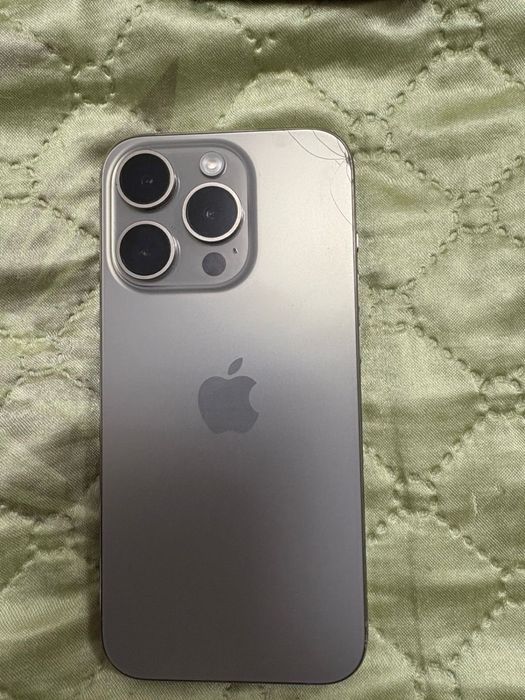 Айфон 15 про в хорошем