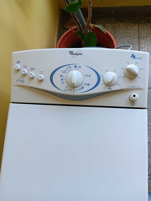 Пералня Whirlpool AWT 5088/4 с горно зареждане – За части / за ремонт