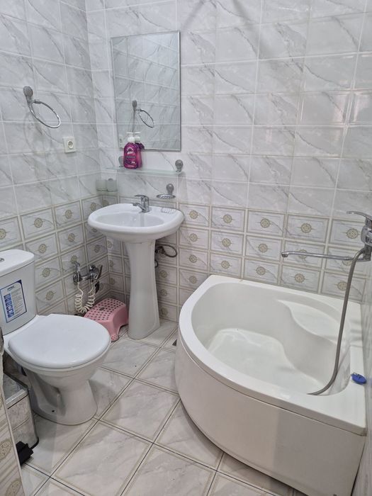 Beruniy metro 3 hona 93 kv 4 etaj / 4 Yangi uy