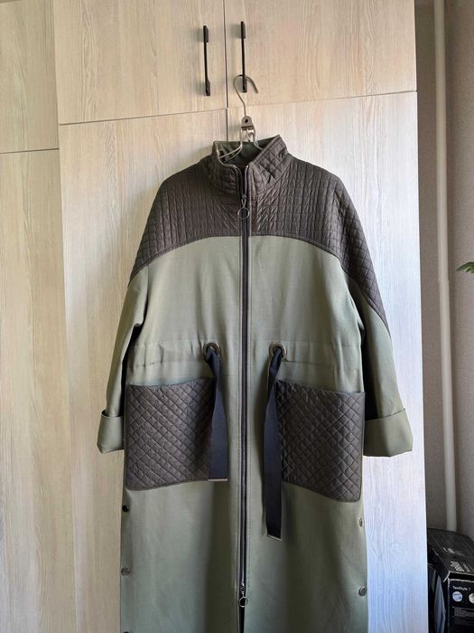 Продается женский плащ